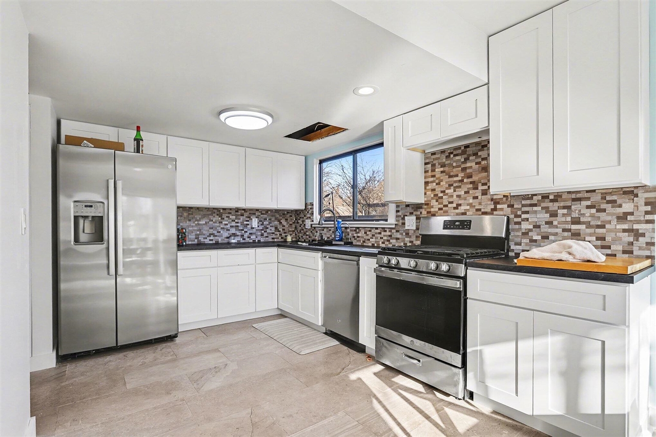 209 Paisley Court, Kalamazoo, MI, 49007