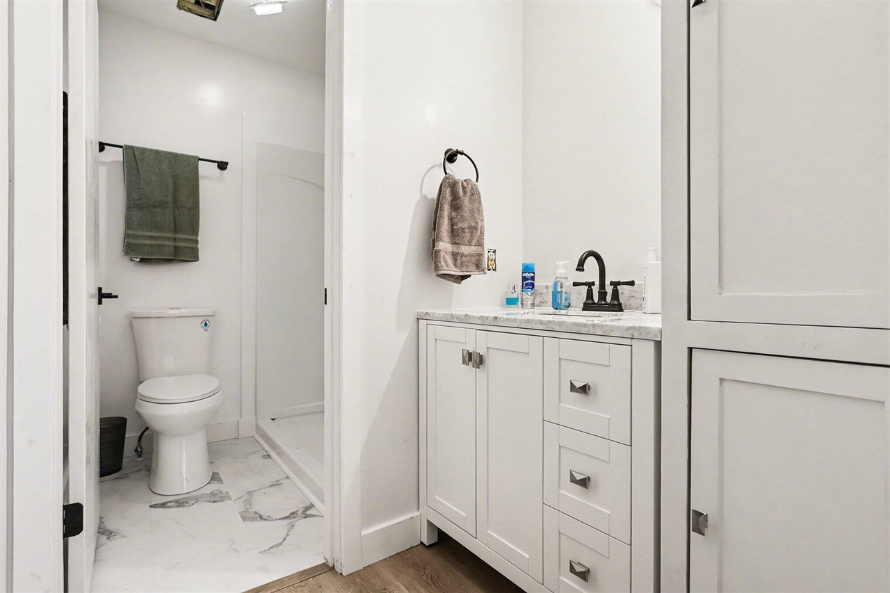 209 Paisley Court, Kalamazoo, MI, 49007