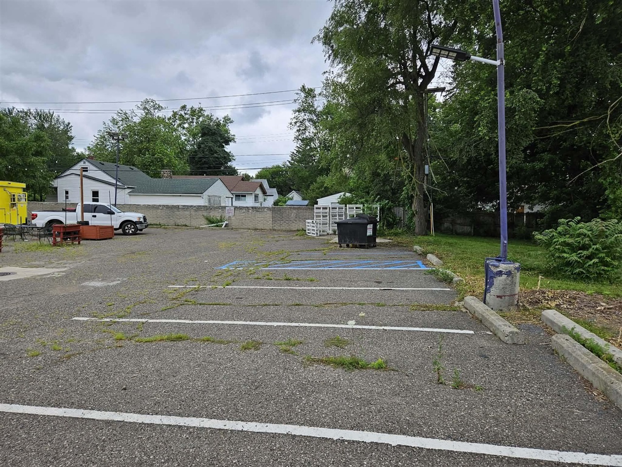 Homes for sale in Ypsilanti, MI | 210 Ecorse Rd, Ypsilanti, MI 48198 | MLS# 70511407