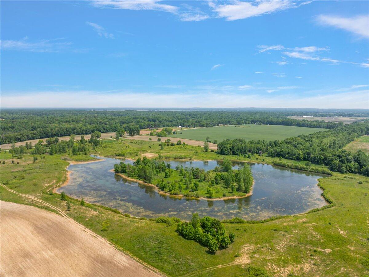 E Street, Grant, MI, 49327-9654