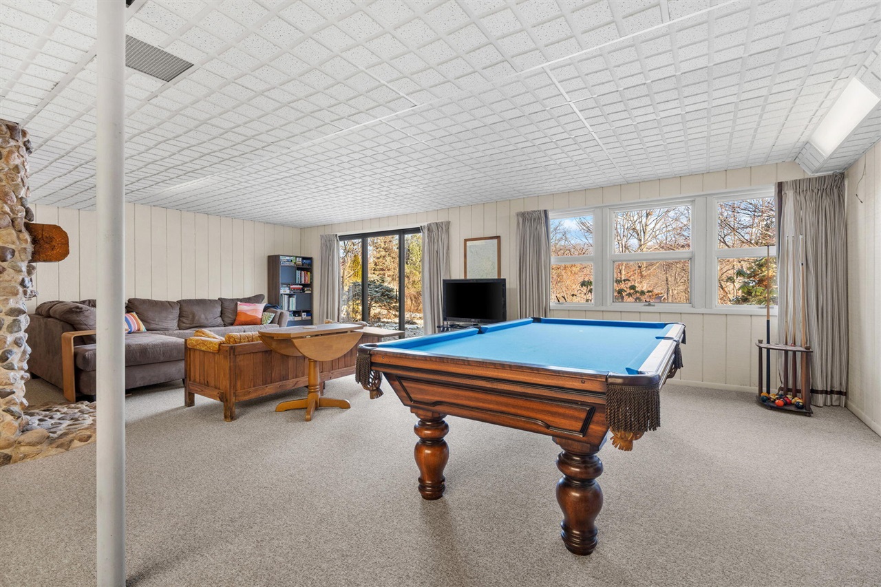 13855 Belding Road, Belding, MI, 48809-9630