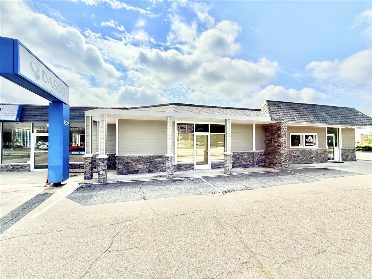 1524 Gull Road, Kalamazoo, MI, 49048-1621