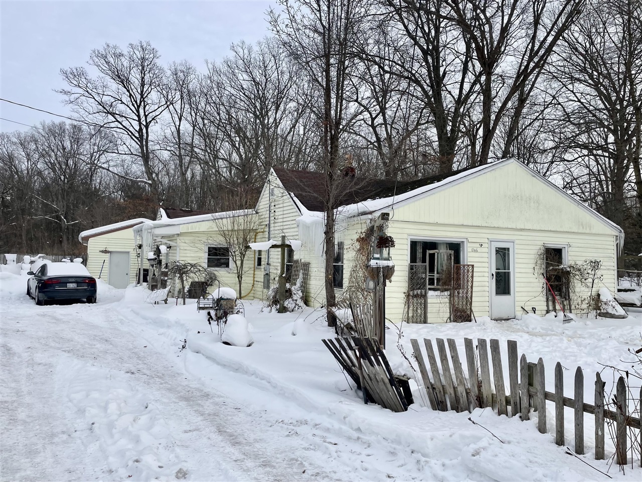 1246 S Mill Iron Road, Muskegon, MI, 49442-4642