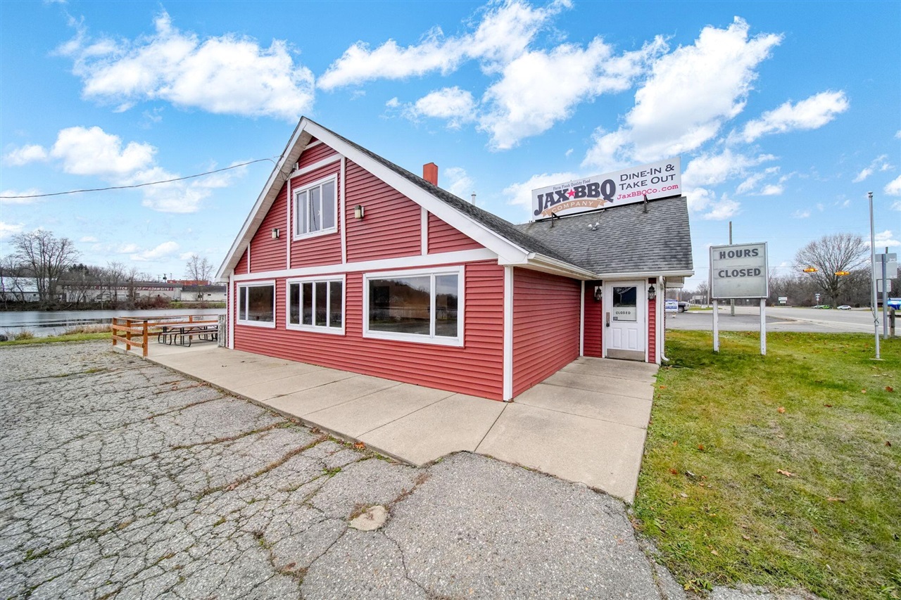 107 E Jackson Road, Concord, MI, 49237-9617
