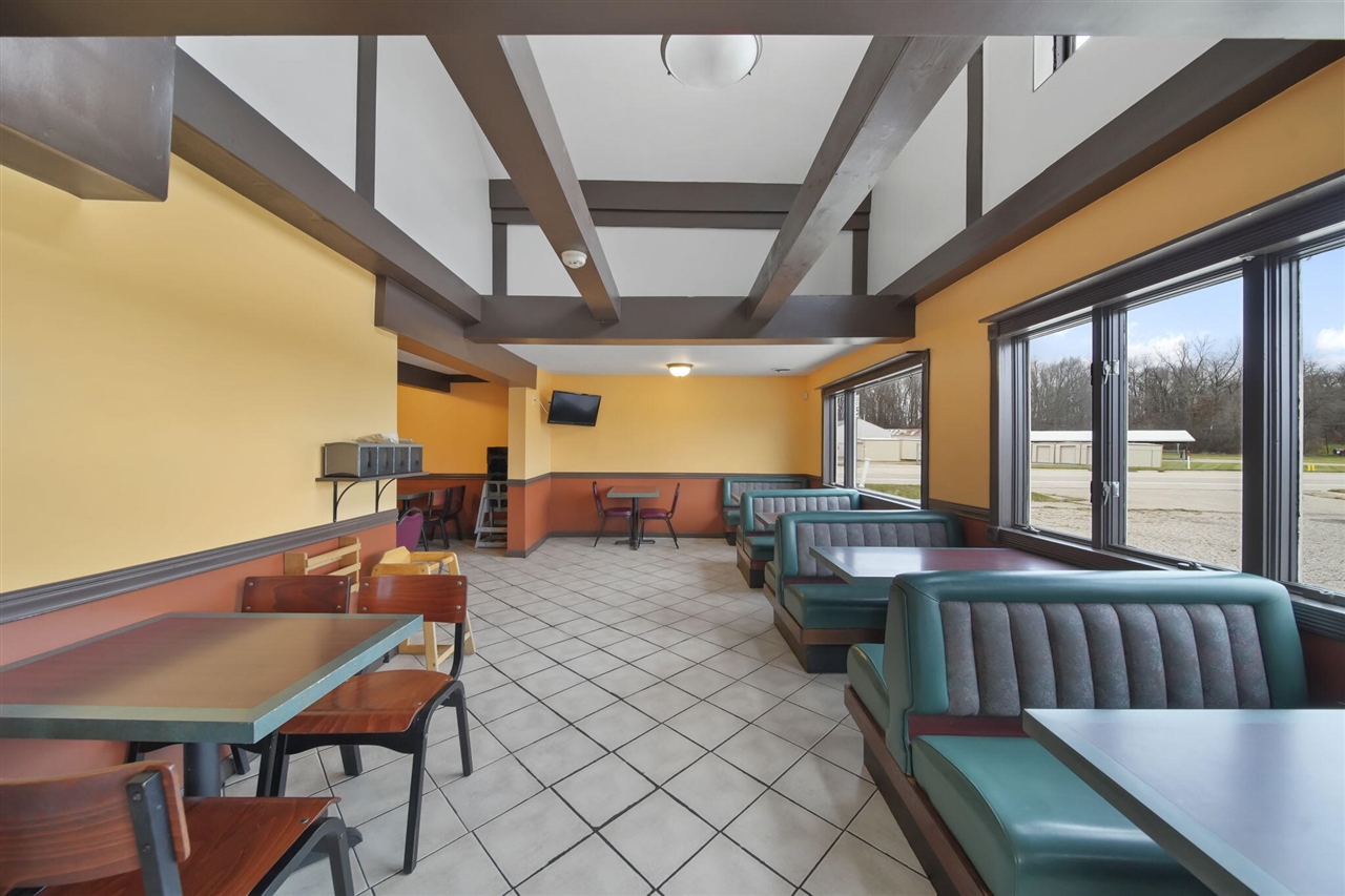 107 E Jackson Road, Concord, MI, 49237-9617