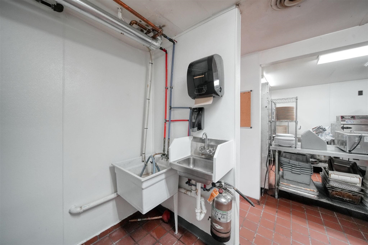 107 E Jackson Road, Concord, MI, 49237-9617