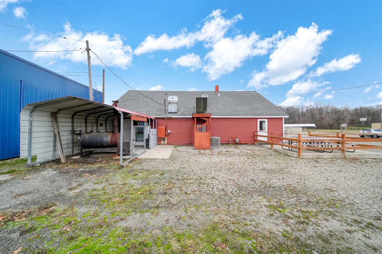 107 E Jackson Road, Concord, MI, 49237-9617