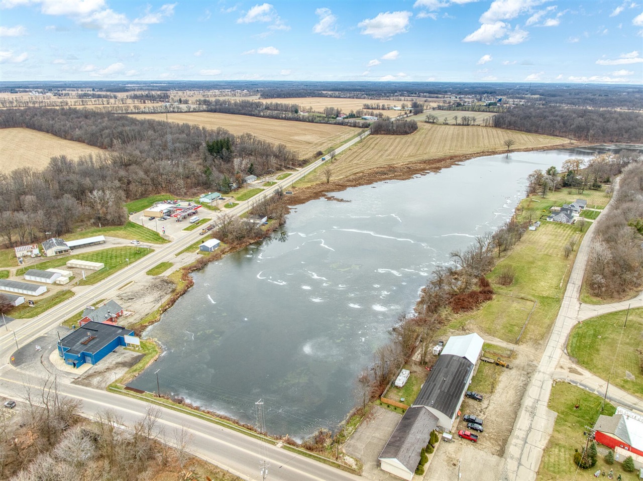 107 E Jackson Road, Concord, MI, 49237-9617