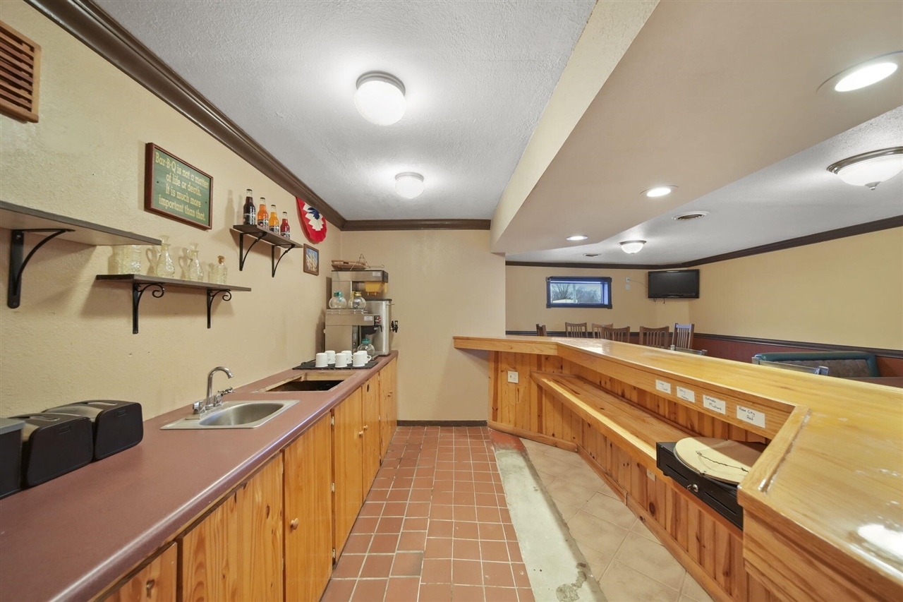 107 E Jackson Road, Concord, MI, 49237-9617