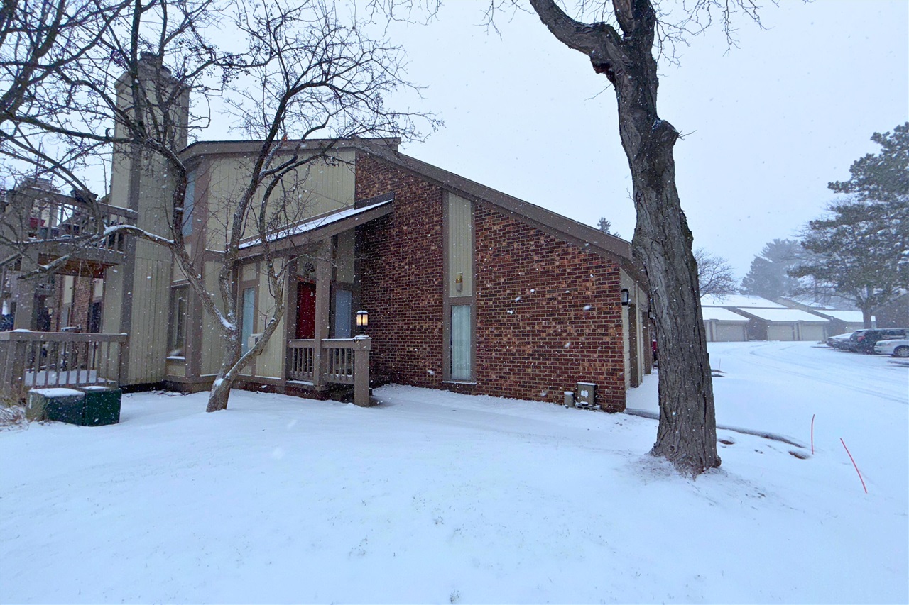 Homes for sale in West Bloomfield, MI | 7361 Radcliff Dr, West Bloomfield, MI 48322 | MLS# 70511618