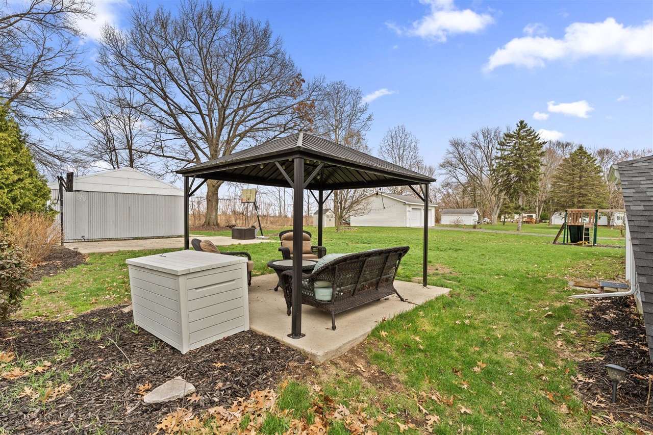 31486 County Line Road, Dowagiac, MI, 49047-8959