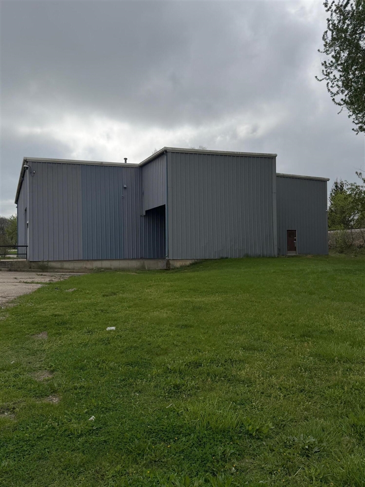 1050 E Michigan Avenue, Kalamazoo, MI, 49048-2420