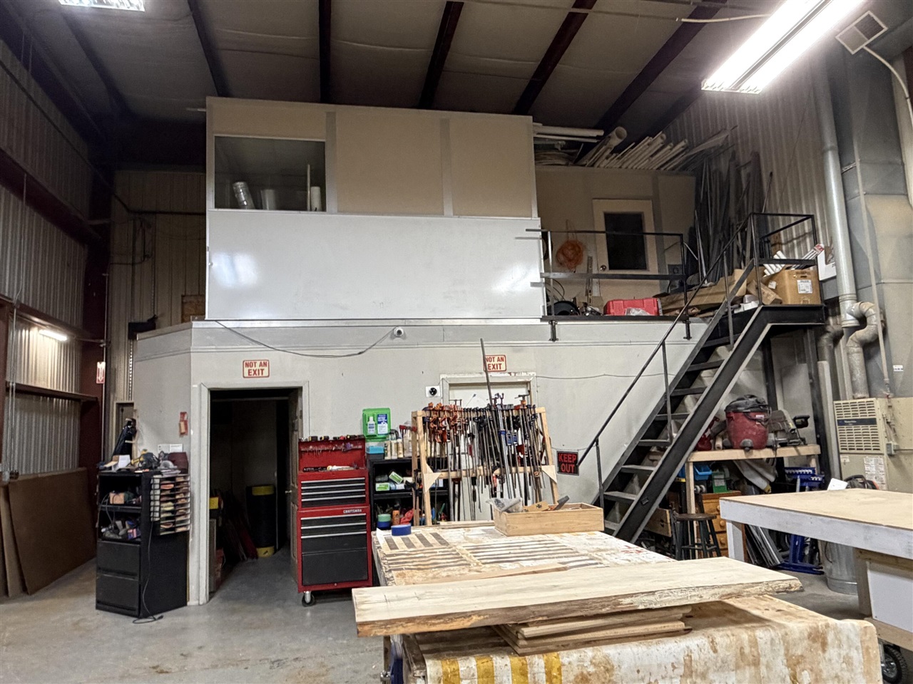 1050 E Michigan Avenue, Kalamazoo, MI, 49048-2420
