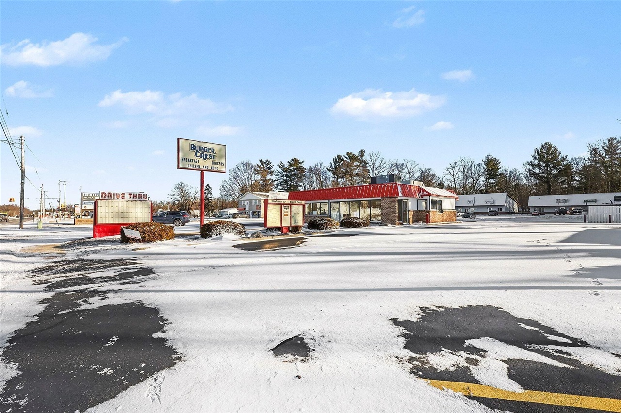 376 N 3rd Avenue, Fruitport, MI, 49415-9701