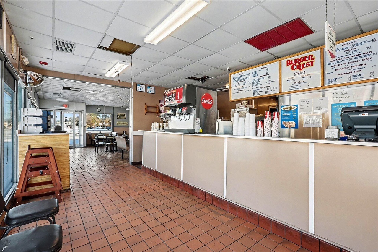 376 N 3rd Avenue, Fruitport, MI, 49415-9701