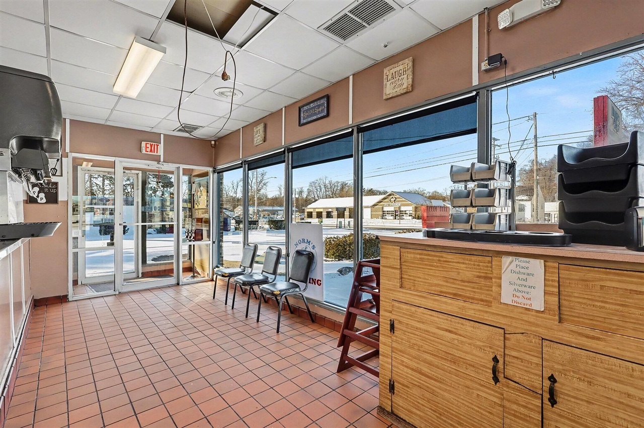 376 N 3rd Avenue, Fruitport, MI, 49415-9701