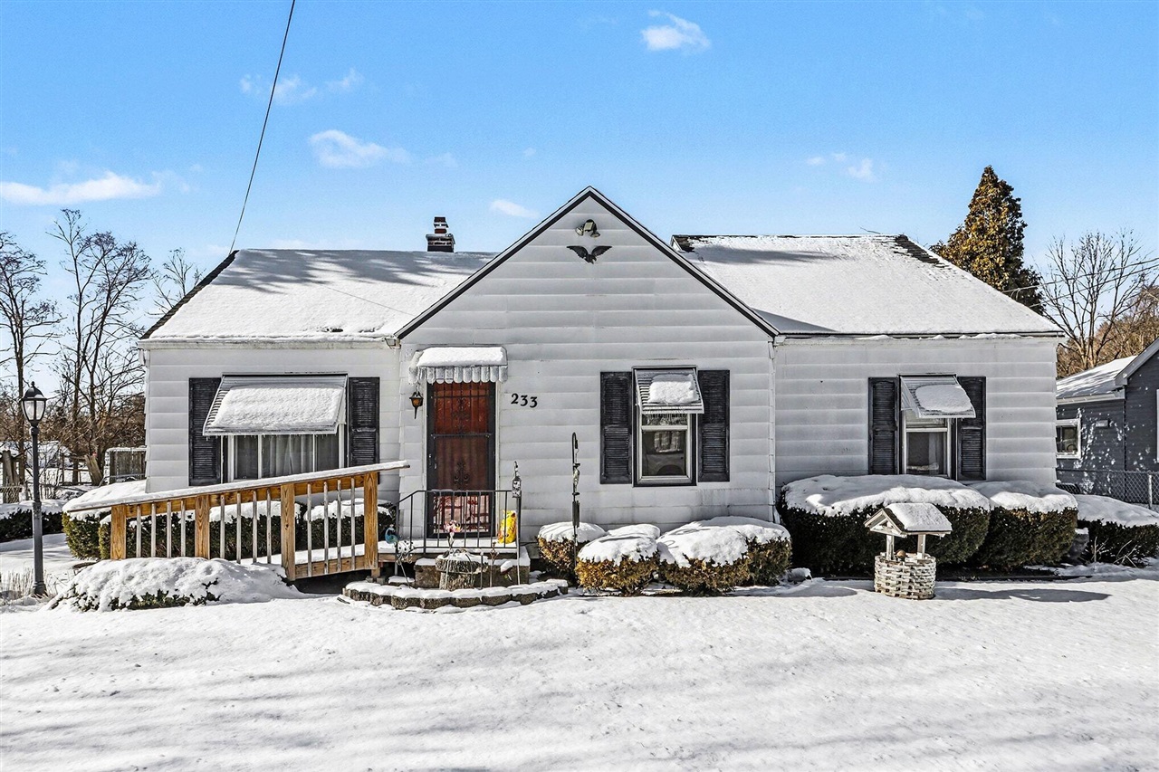 233 Oak Street, Battle Creek, MI, 49037-1299