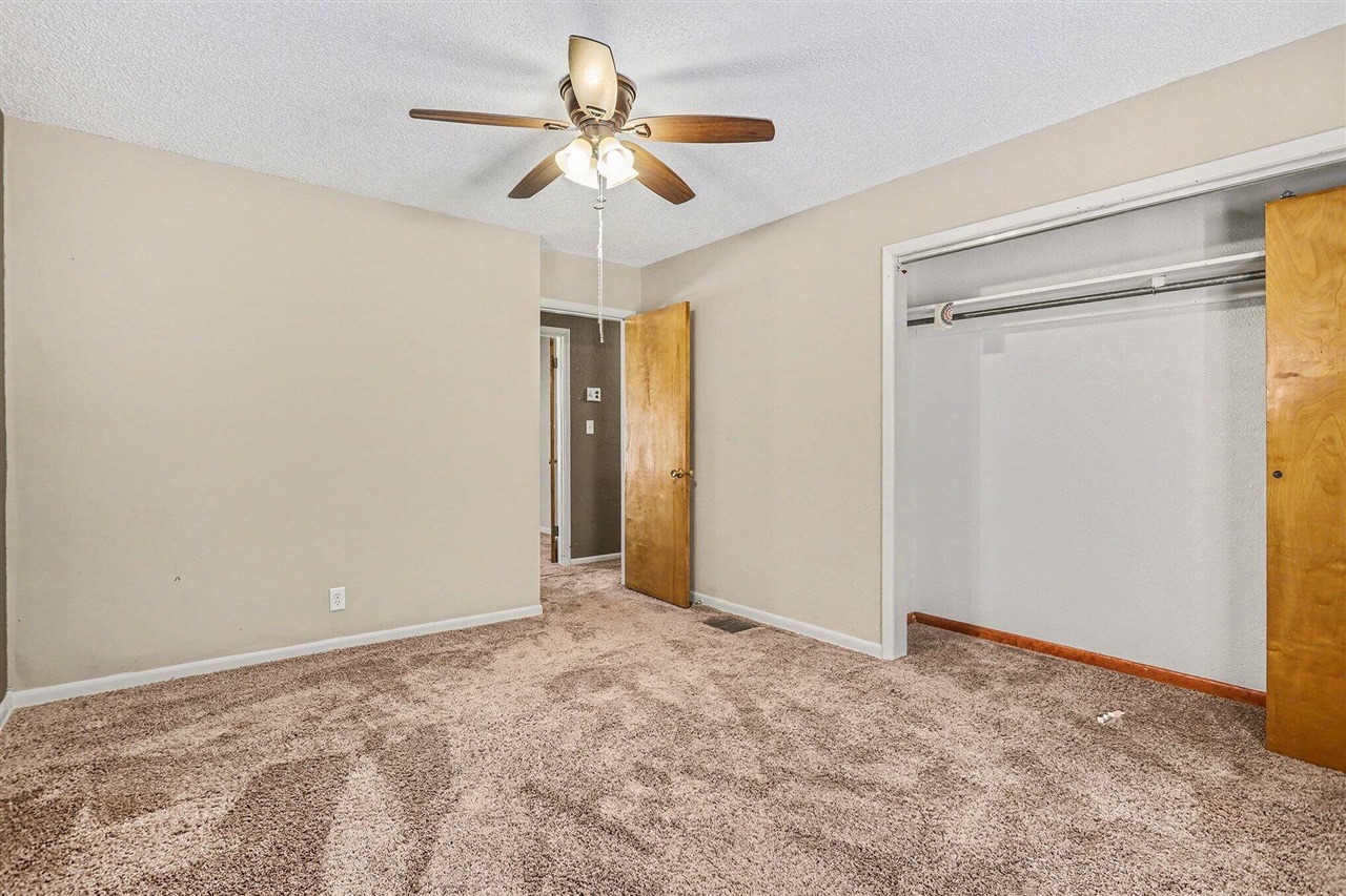 233 Oak Street, Battle Creek, MI, 49037-1299