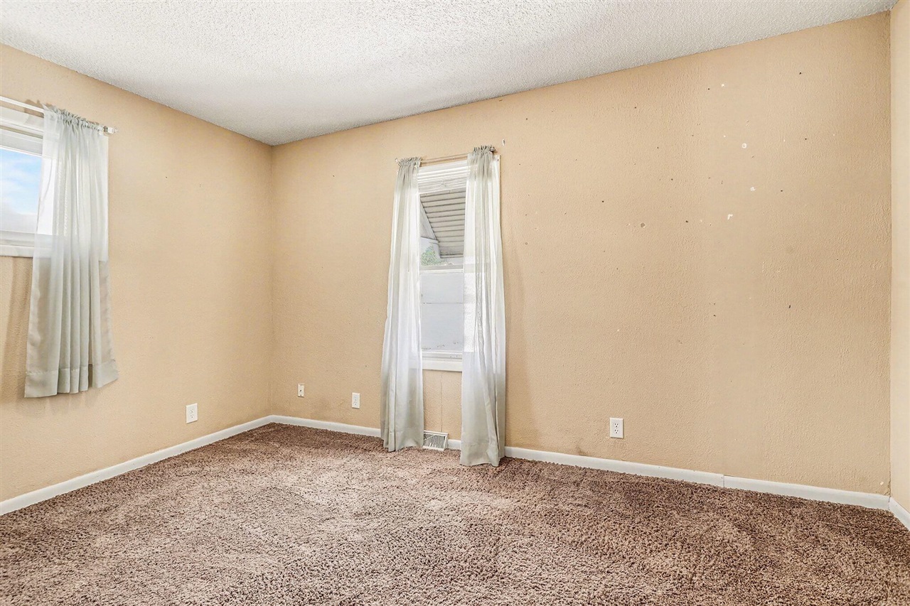 233 Oak Street, Battle Creek, MI, 49037-1299