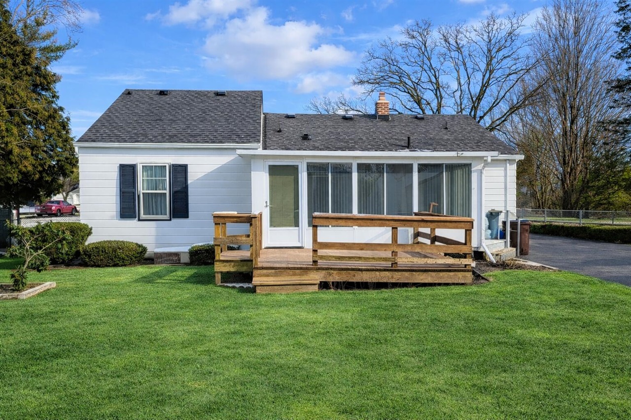 233 Oak Street, Battle Creek, MI, 49037-1299