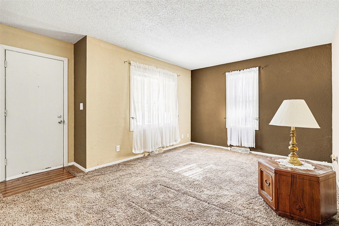 233 Oak Street, Battle Creek, MI, 49037-1299