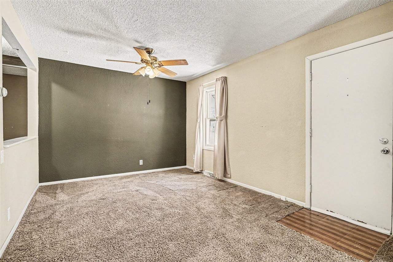 233 Oak Street, Battle Creek, MI, 49037-1299