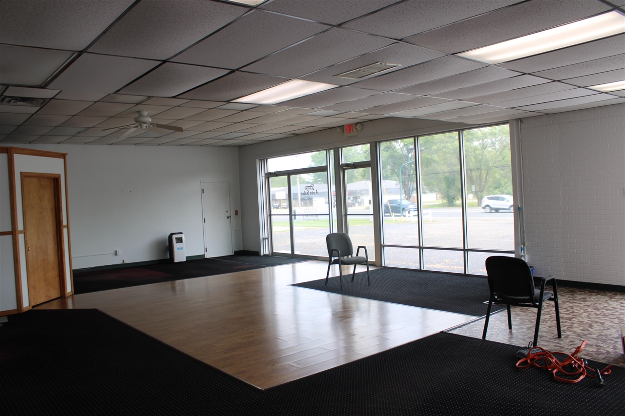 7940 S Sprinkle Road, Portage, MI, 49002-9430