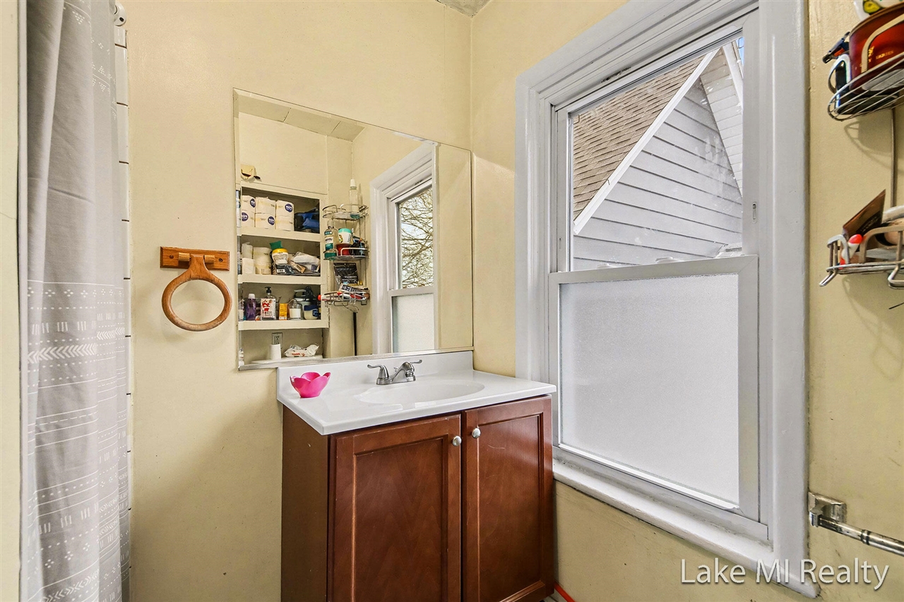 1053 3rd Street, Grand Rapids, MI, 49504-5081