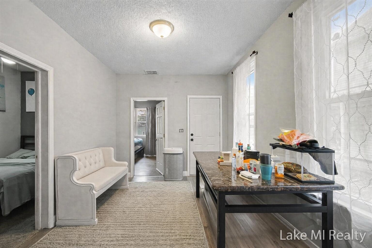 1053 3rd Street, Grand Rapids, MI, 49504-5081