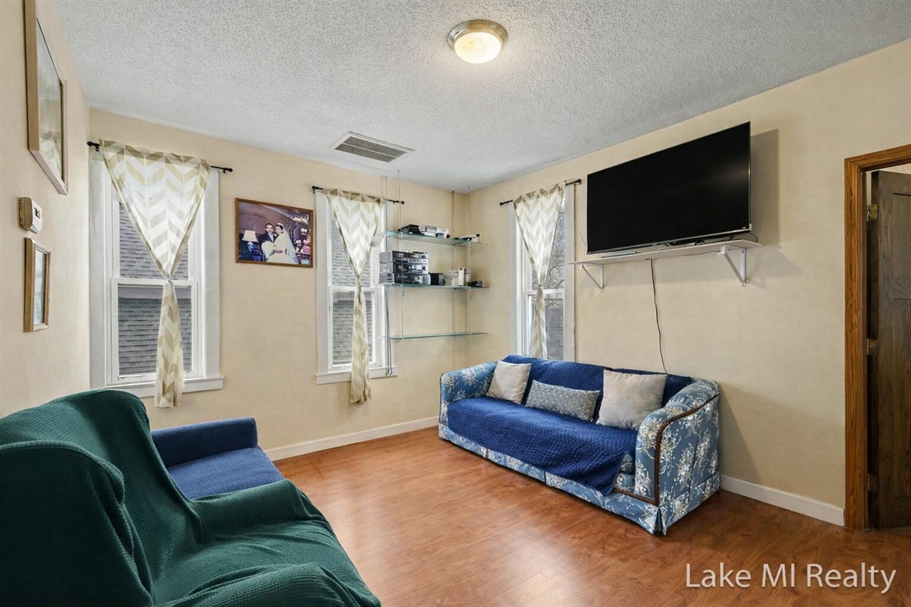 1053 3rd Street, Grand Rapids, MI, 49504-5081