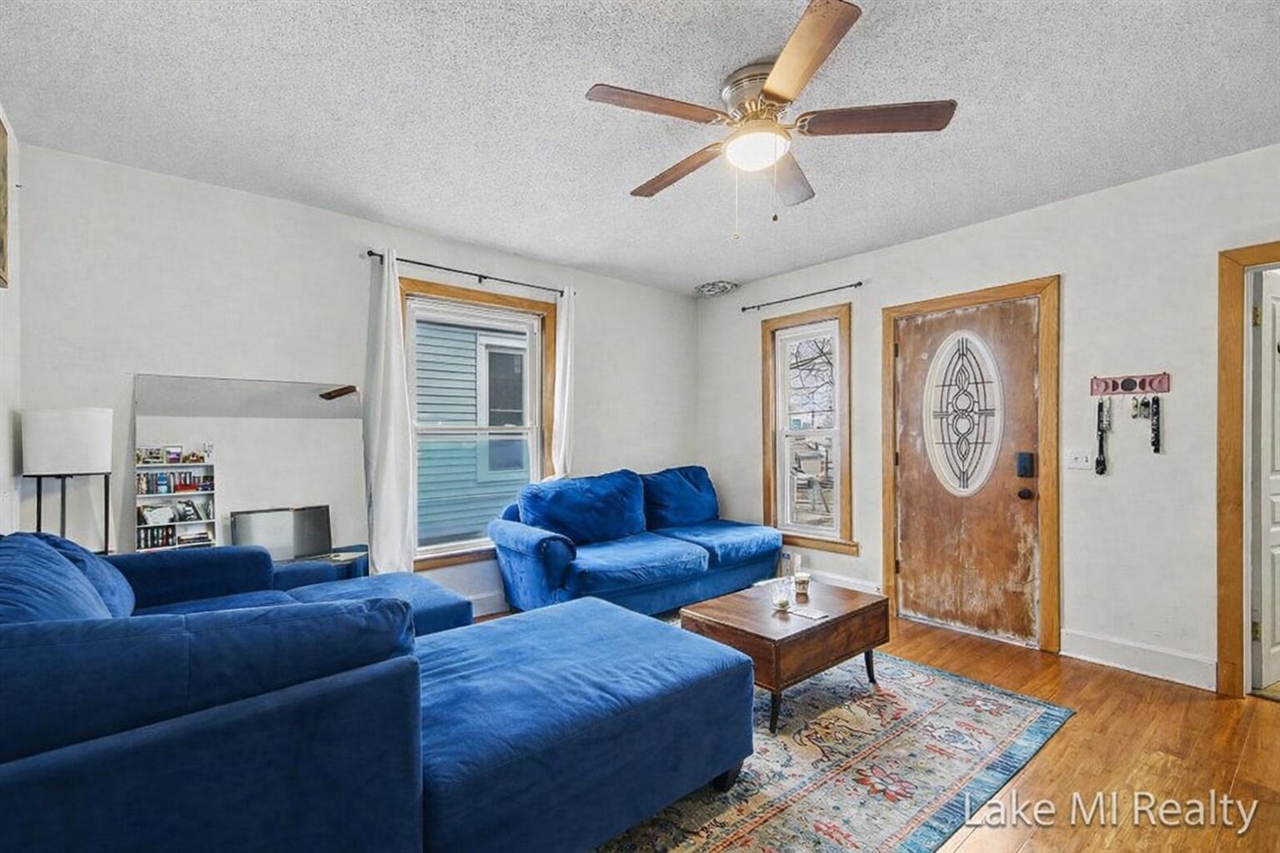 1053 3rd Street, Grand Rapids, MI, 49504-5081