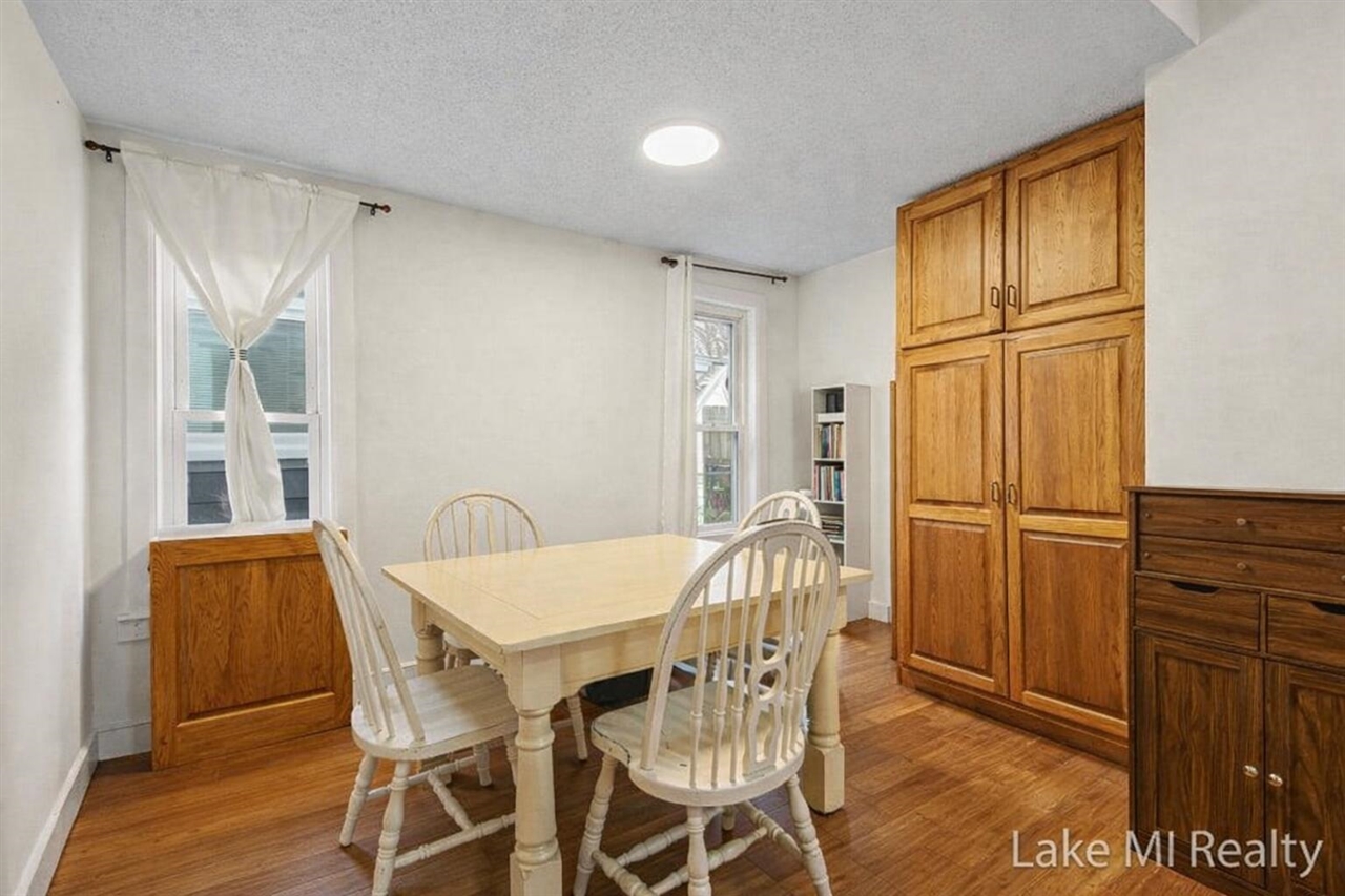 1053 3rd Street, Grand Rapids, MI, 49504-5081