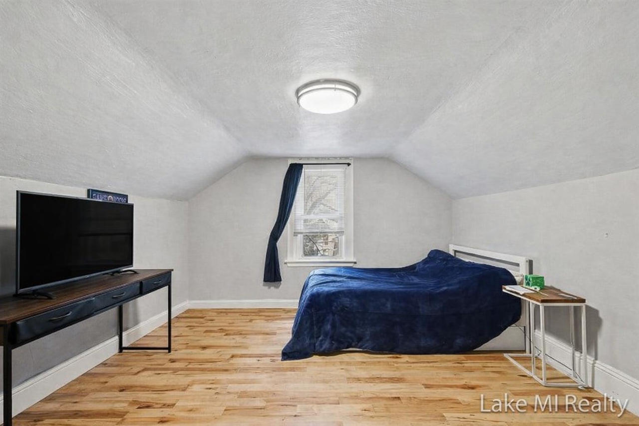 1053 3rd Street, Grand Rapids, MI, 49504-5081