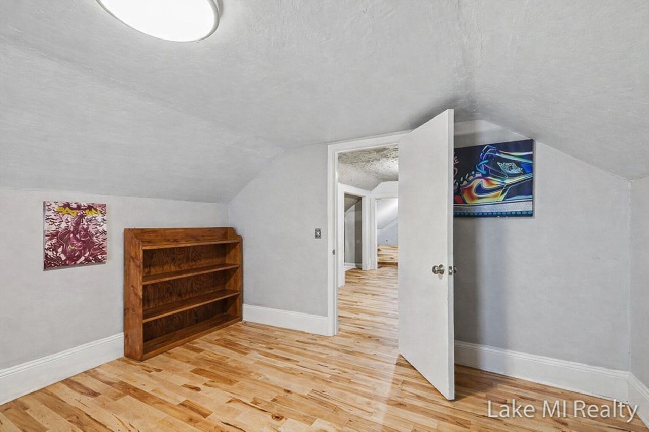 1053 3rd Street, Grand Rapids, MI, 49504-5081