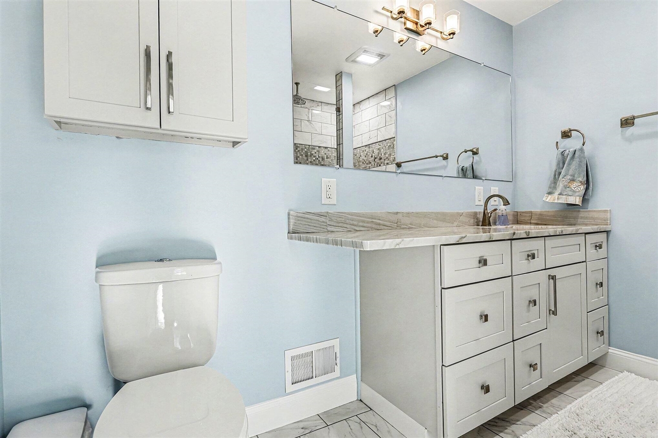 4115 E Kirby Road, Battle Creek, MI, 49017-7602