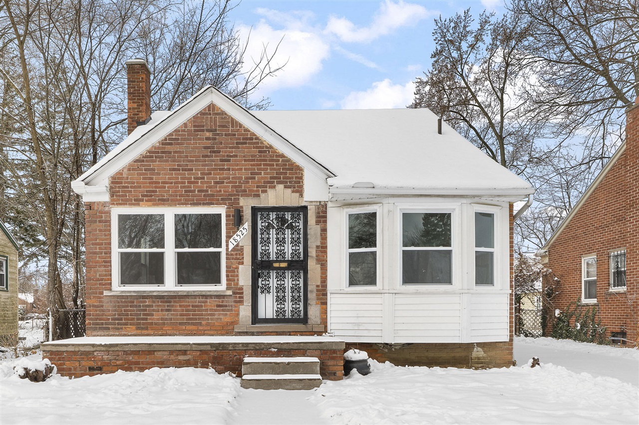Homes for sale in Detroit, MI | 18525 Westmoreland Rd, Detroit, MI 48219 | MLS# 70512207