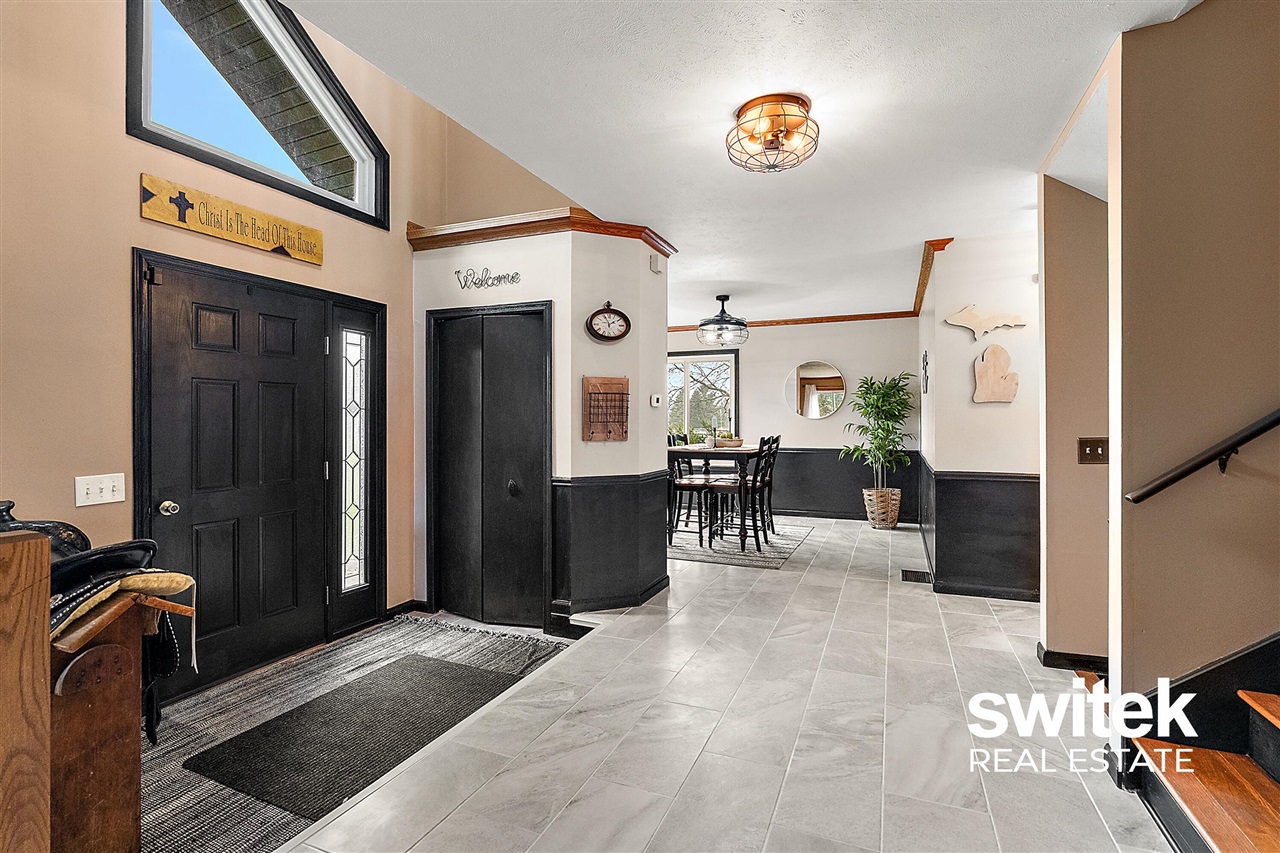 9750 Meadow Valley, Caledonia, MI, 49316-8549