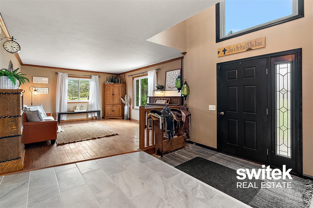 9750 Meadow Valley, Caledonia, MI, 49316-8549