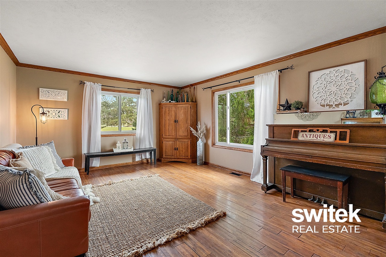 9750 Meadow Valley, Caledonia, MI, 49316-8549