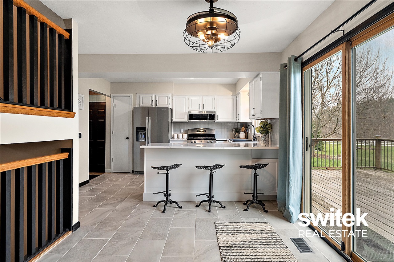 9750 Meadow Valley, Caledonia, MI, 49316-8549