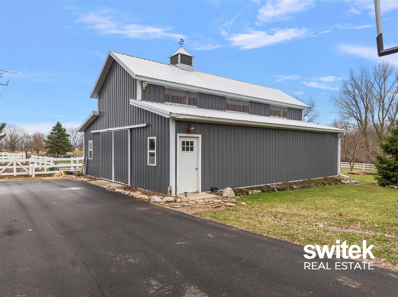 9750 Meadow Valley, Caledonia, MI, 49316-8549