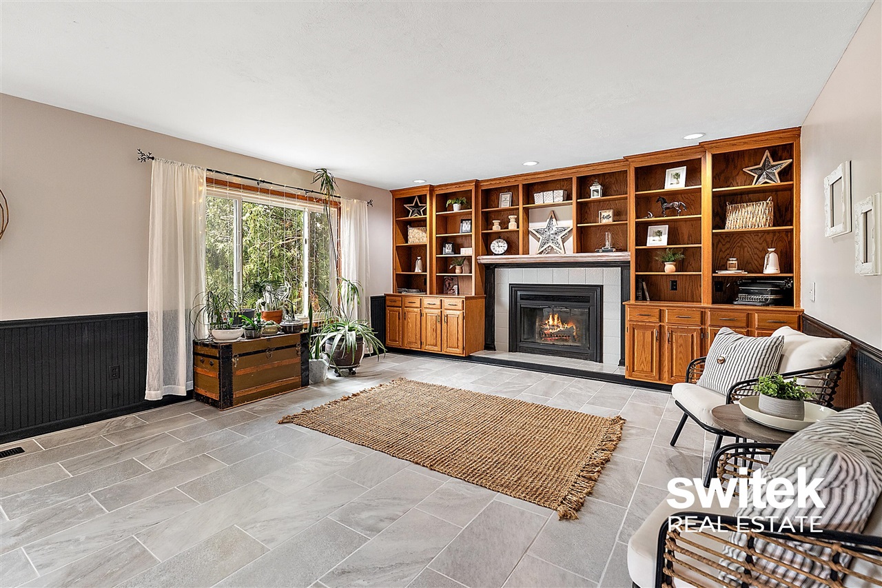 9750 Meadow Valley, Caledonia, MI, 49316-8549