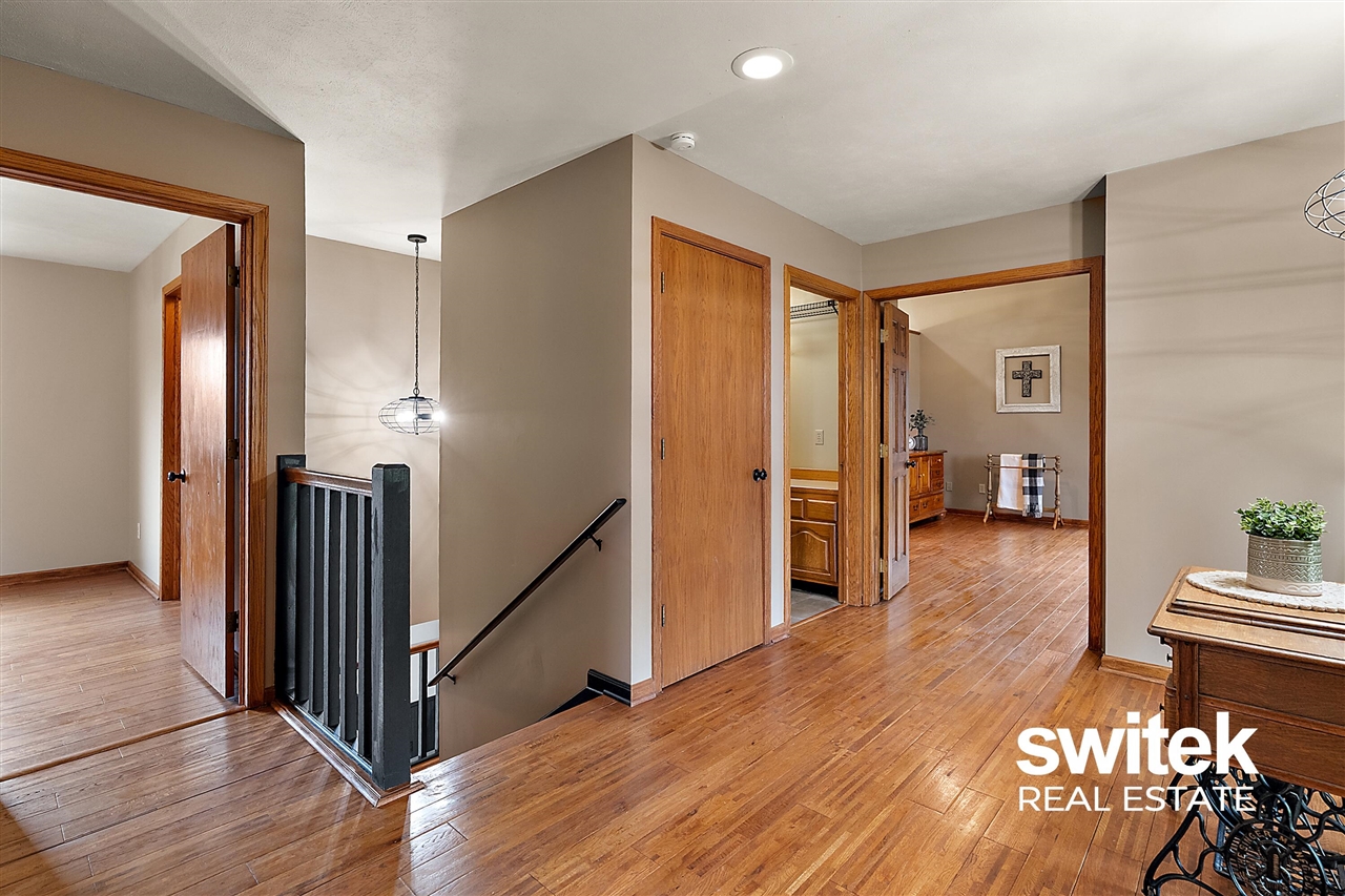 9750 Meadow Valley, Caledonia, MI, 49316-8549