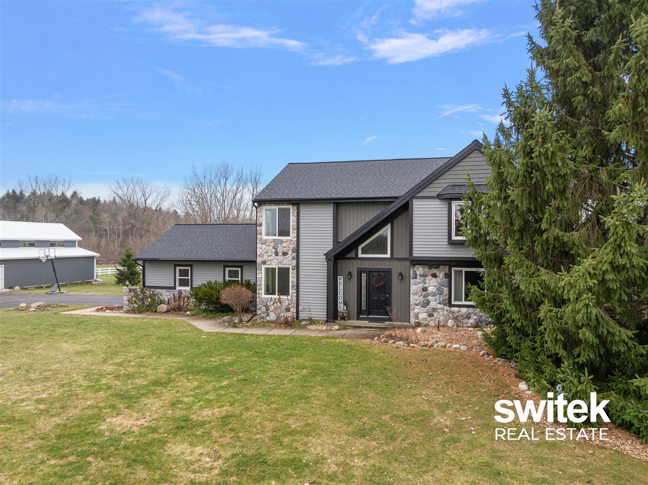 9750 Meadow Valley, Caledonia, MI, 49316-8549