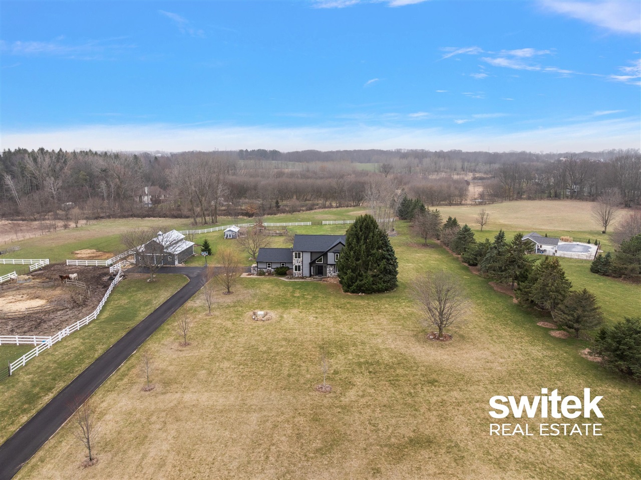 9750 Meadow Valley, Caledonia, MI, 49316-8549