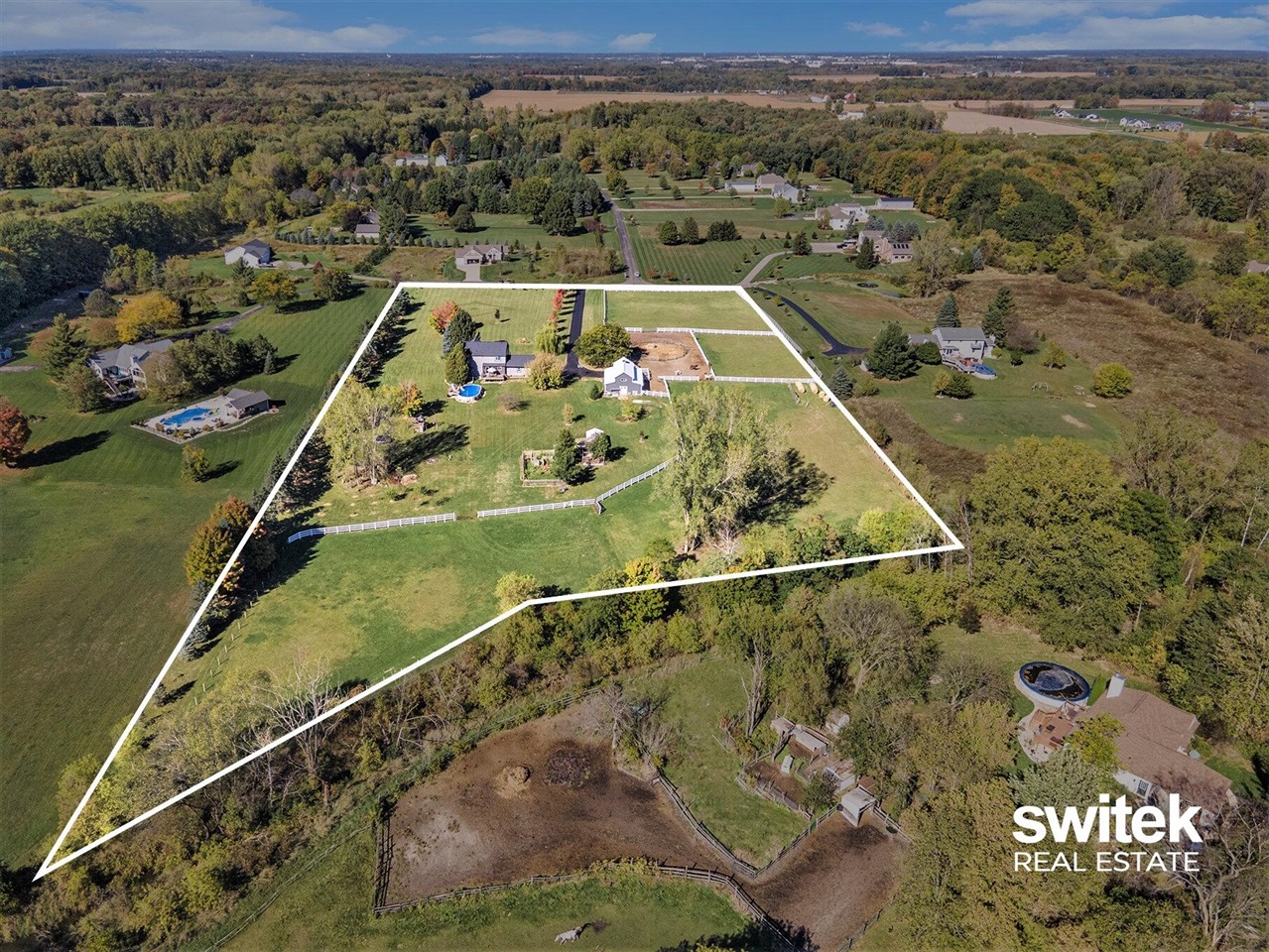 9750 Meadow Valley, Caledonia, MI, 49316-8549