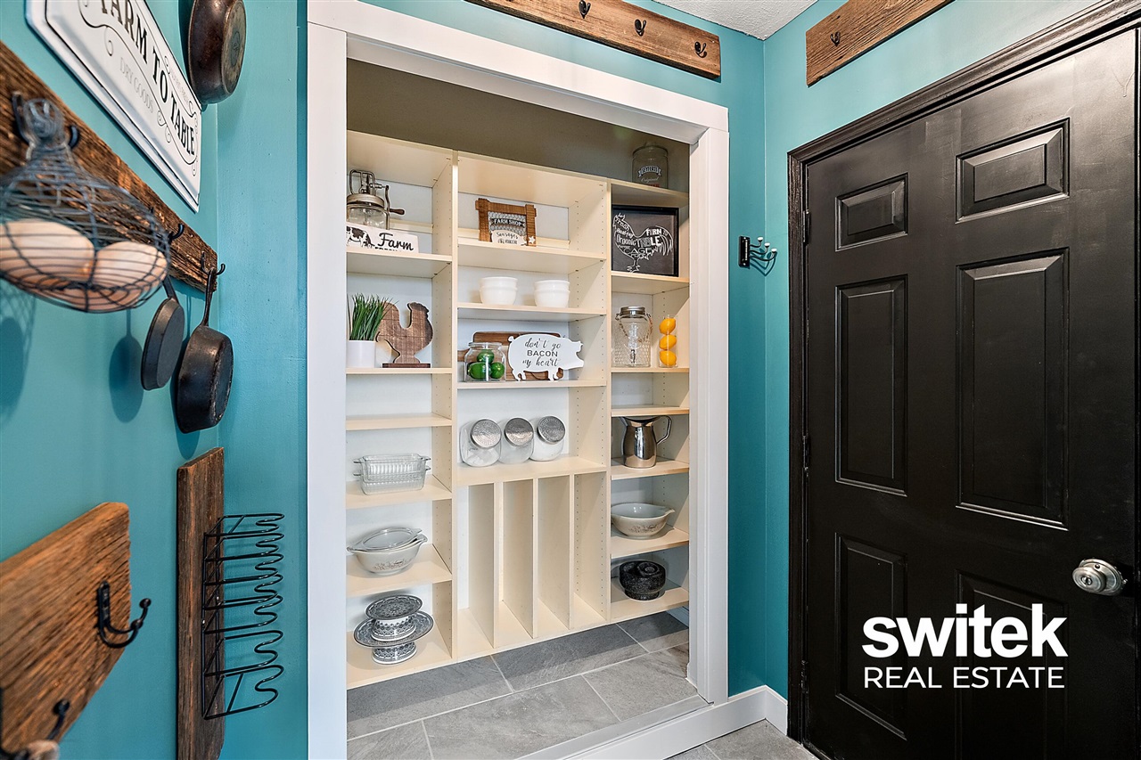 9750 Meadow Valley, Caledonia, MI, 49316-8549