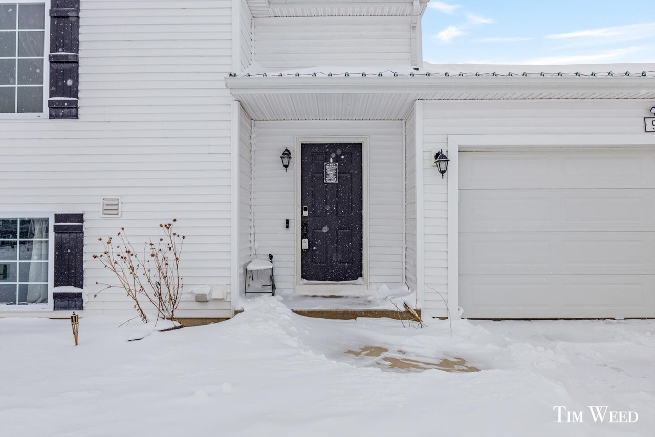 Homes for sale in Middleville, MI | 959 View Pointe Dr, Middleville, MI 49333 | MLS# 70512272