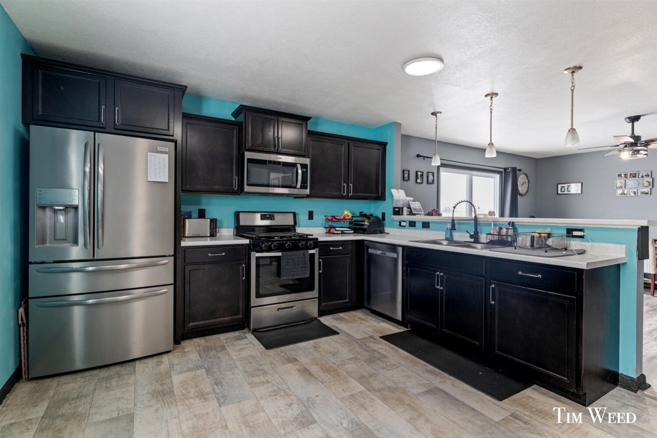 Homes for sale in Middleville, MI | 959 View Pointe Dr, Middleville, MI 49333 | MLS# 70512272