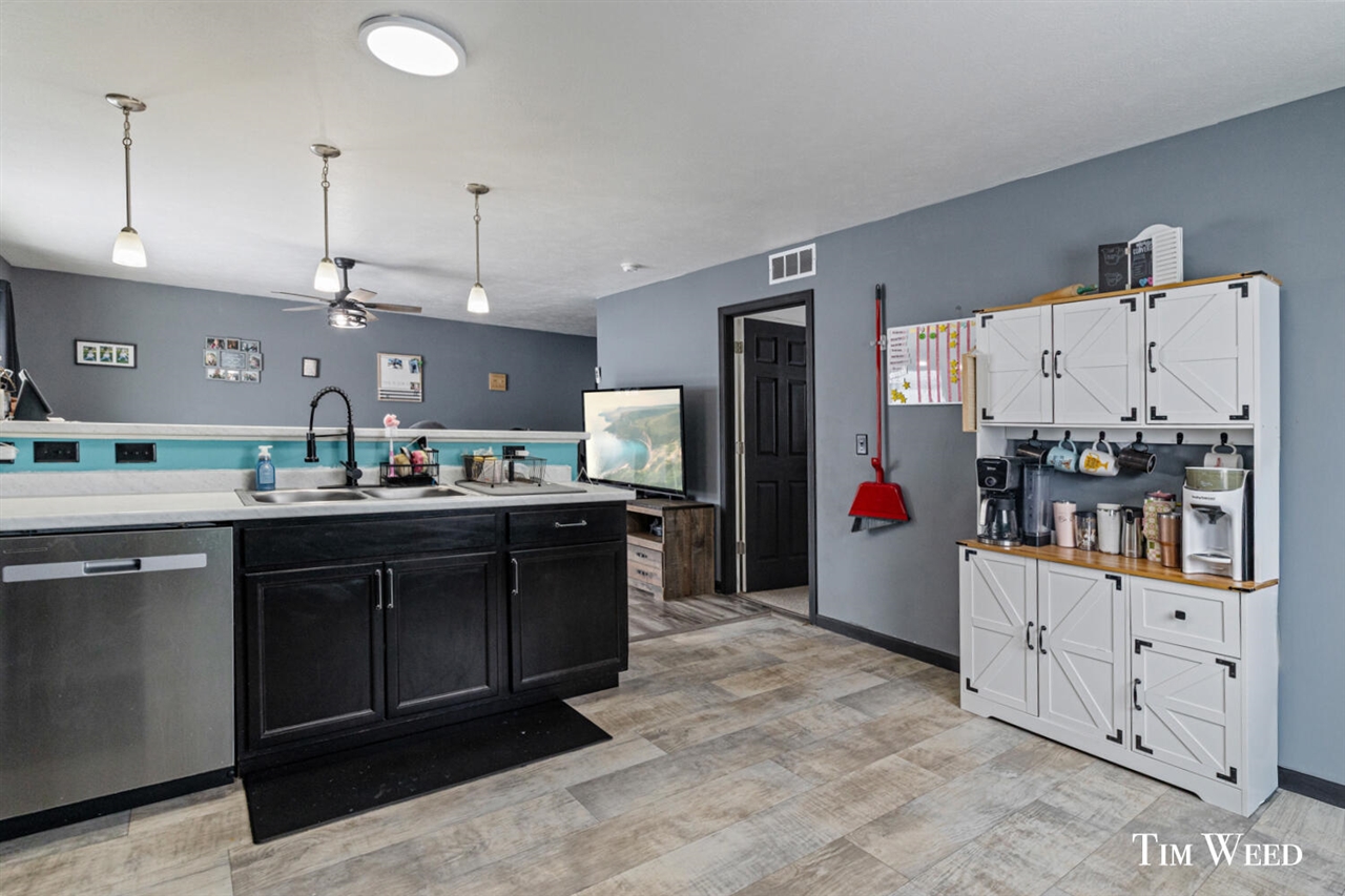 Homes for sale in Middleville, MI | 959 View Pointe Dr, Middleville, MI 49333 | MLS# 70512272